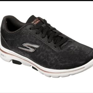 SKECHERS Go-Walk Black on black leopard print